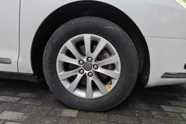 Used Citroen C5 2013 2.0L Automatic Luxury Model Right Front Wheel Hub