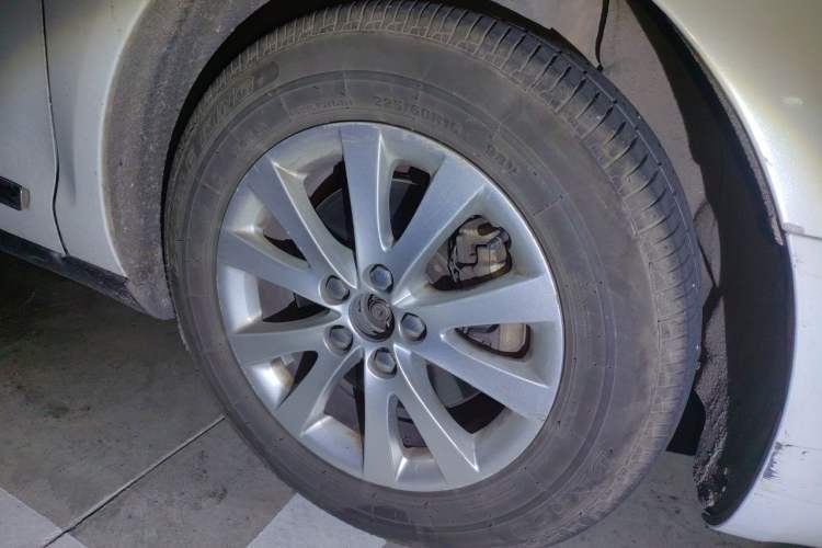 Used Citroen C5 2013 2.0L Automatic Enjoyment Model Right Front Wheel Hub