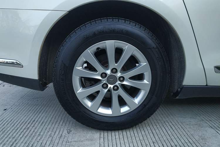 Used Citroen C5 2013 2.0L Automatic Luxury Model Right Rear Wheel Hub