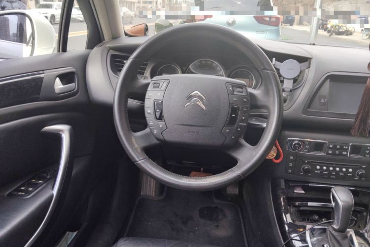 Used Citroen C5 2013 2.0L Automatic Luxury Model Steering Wheel
