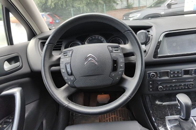 Used Citroen C5 2013 2.0L Automatic Luxury Model Steering Wheel