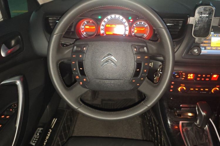 Used Citroen C5 2013 2.0L Automatic Luxury Model Steering Wheel