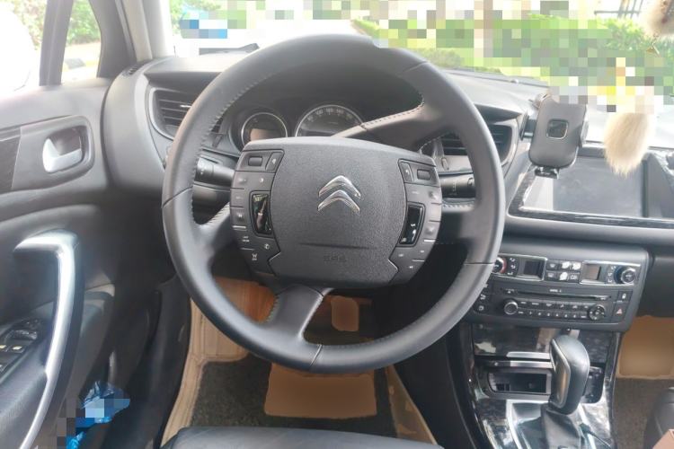Used Citroen C5 2013 2.0L Automatic Luxury Model Steering Wheel