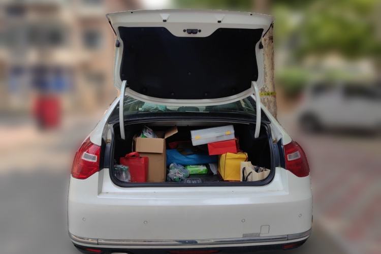 Used Citroen C5 2013 2.0L Automatic Luxury Model Trunk