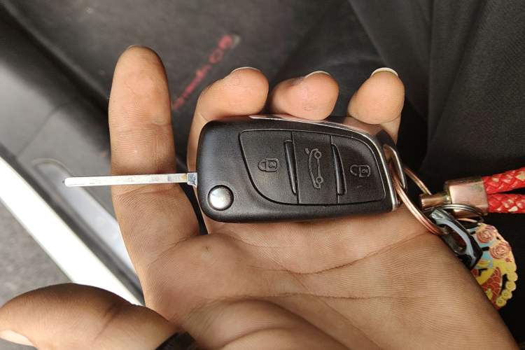 Used Citroen C5 2013 2.0L Automatic Luxury Model Vehicle Key