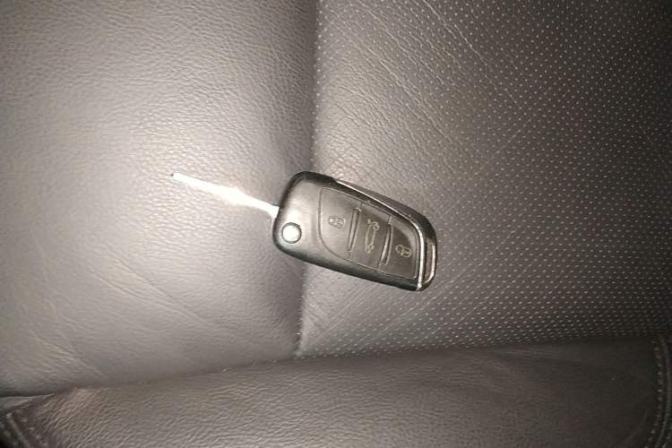 Used Citroen C5 2013 2.0L Automatic Luxury Model Vehicle Key