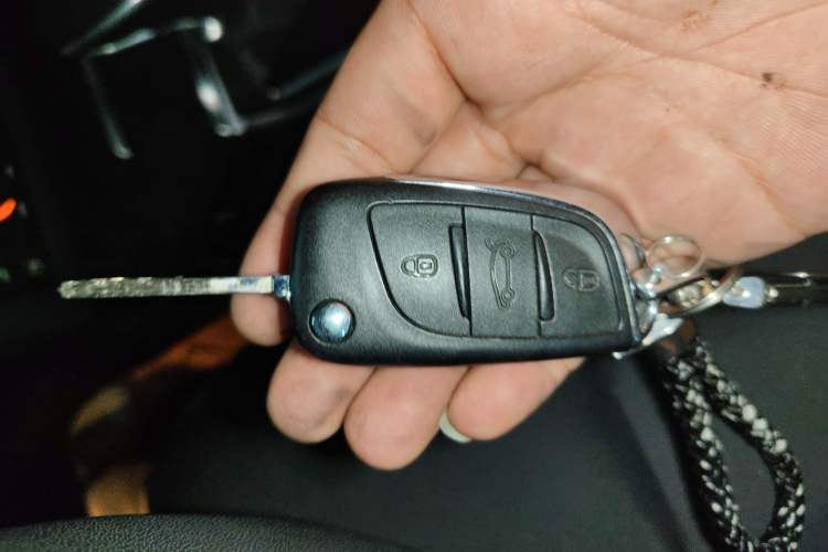 Used Citroen C5 2013 2.0L Automatic Luxury Model Vehicle Key