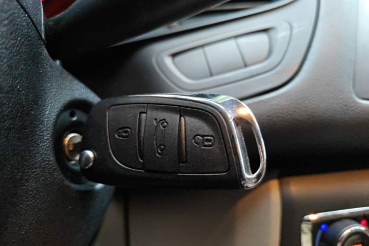 Used Citroen C5 2013 2.0L Automatic Luxury Model Vehicle Key
