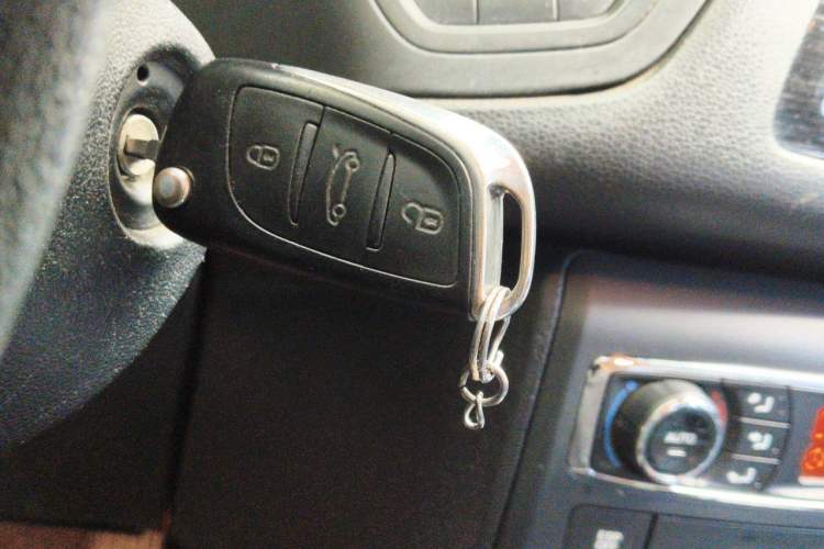 Used Citroen C5 2013 2.0L Automatic Luxury Model Vehicle Key