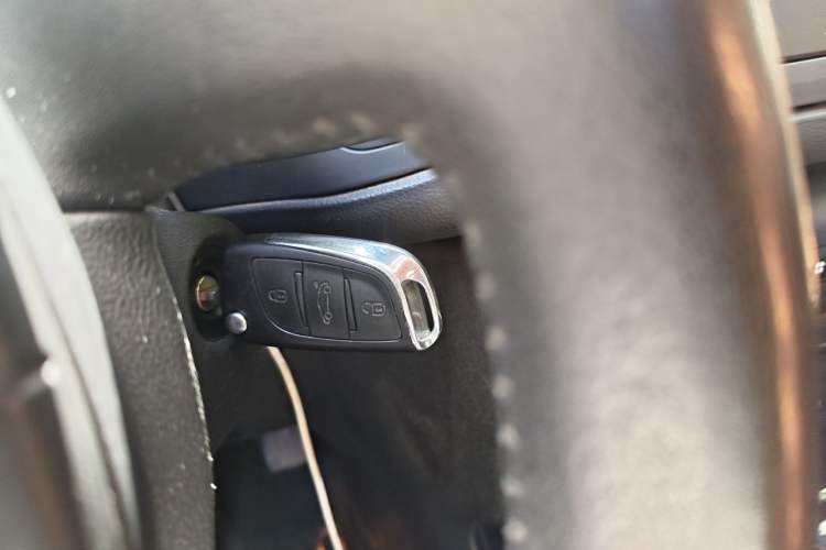 Used Citroen C5 2013 2.0L Automatic Luxury Model Vehicle Key