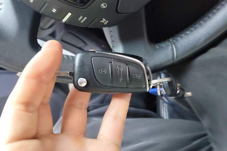 Used Citroen C5 2013 2.0L Automatic Luxury Model Vehicle Key