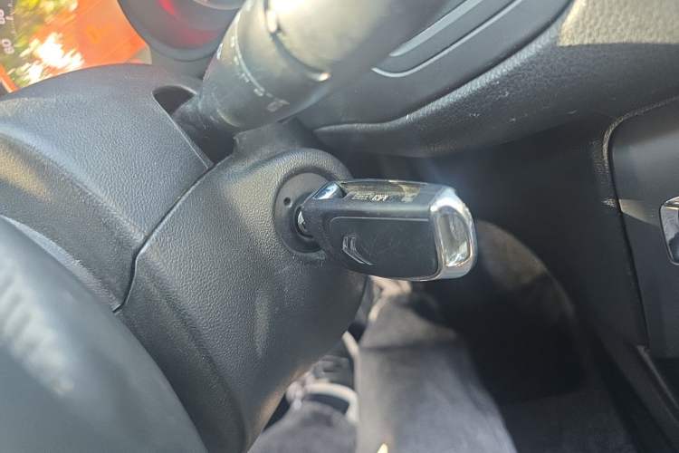 Used Citroen C5 2013 2.0L Automatic Luxury Model Vehicle Key