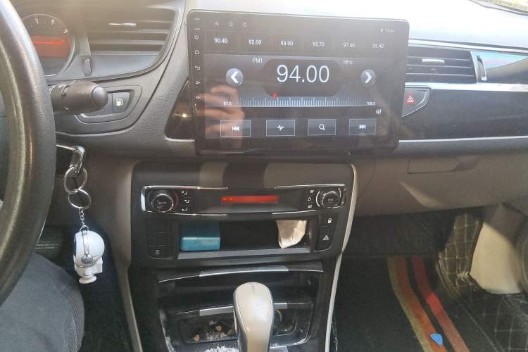 Used Citroen C5 2014 2.0L Automatic Zunyue Model Audio And AC Panel