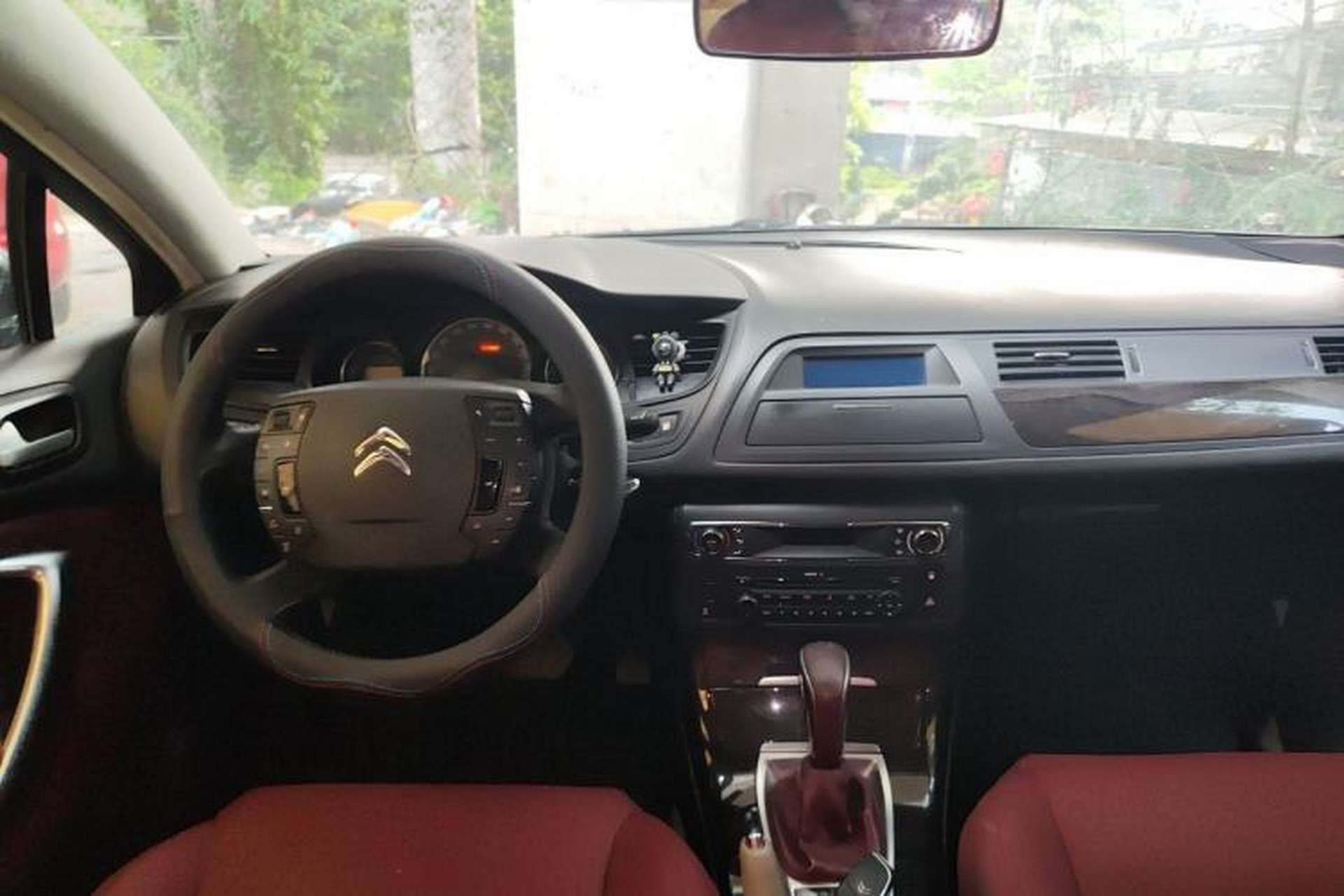 Used Citroen C5 2014 2.0L Automatic Zunyue Model Center Console