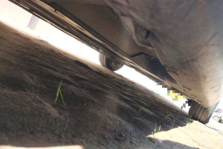 Used Citroen C5 2014 2.0L Automatic Zunyue Model Chassis Front Left