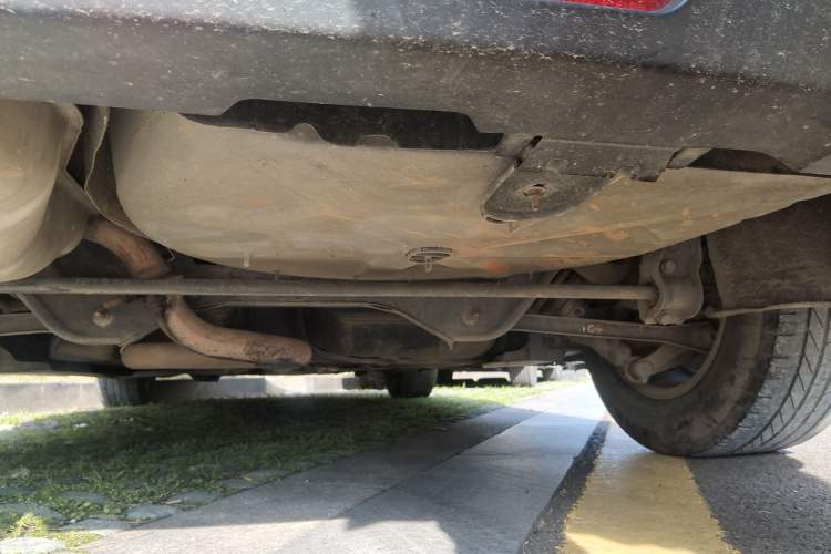 Used Citroen C5 2014 2.0L Automatic Zunyue Model Chassis Rear