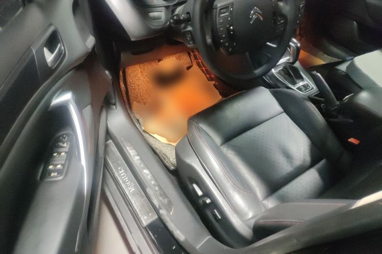 Used Citroen C5 2014 1.6T Automatic Luxury Model Driver Seat
