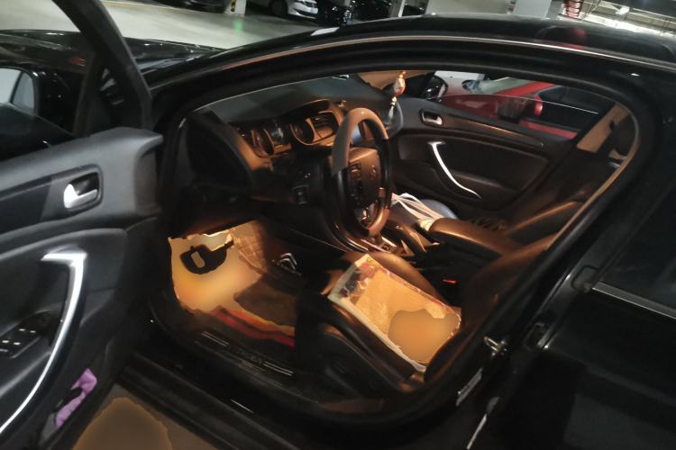 Used Citroen C5 2014 1.6T Automatic Luxury Model Driver Seat