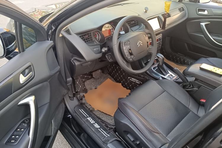 Used Citroen C5 2014 1.6T Automatic Luxury Model Driver Seat