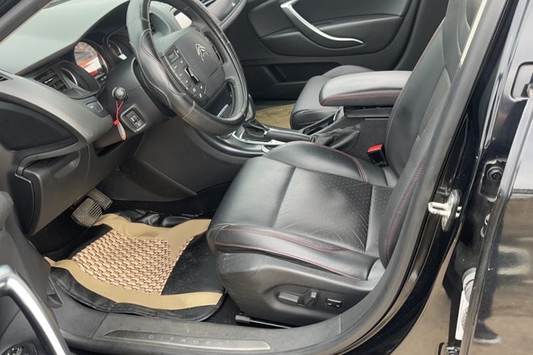 Used Citroen C5 2014 1.6T Automatic Luxury Model Driver Seat