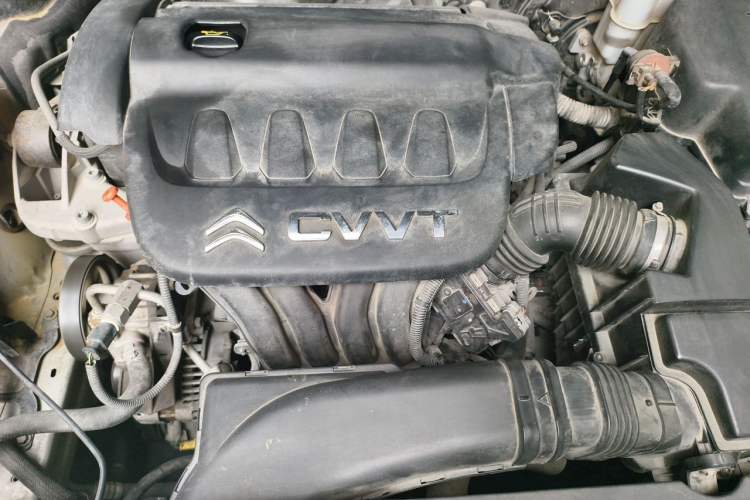 Used Citroen C5 2014 2.0L Automatic Luxury Edition Engine Bay