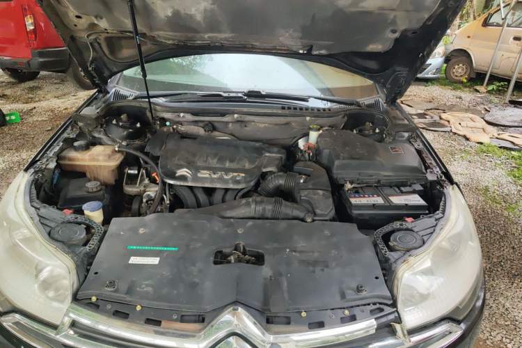 Used Citroen C5 2014 2.0L Automatic Zunyue Model Engine Bay