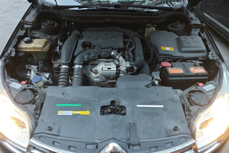 Used Citroen C5 2014 1.6T Automatic Luxury Model Engine Bay