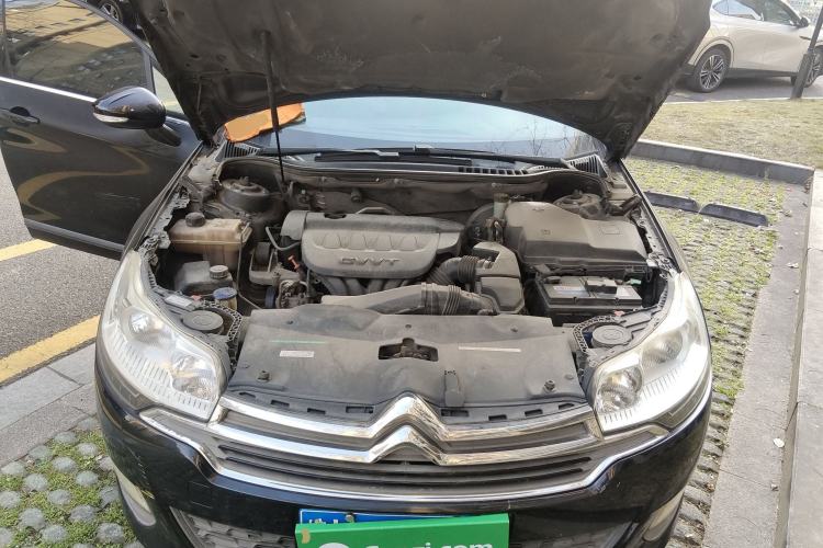 Used Citroen C5 2014 2.0L Automatic Zunyue Model Engine Bay