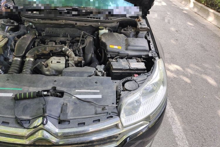 Used Citroen C5 2014 1.6T Automatic Luxury Model Engine Bay Left