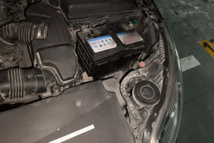 Used Citroen C5 2014 2.0L Automatic Zunyue Model Engine Bay Left