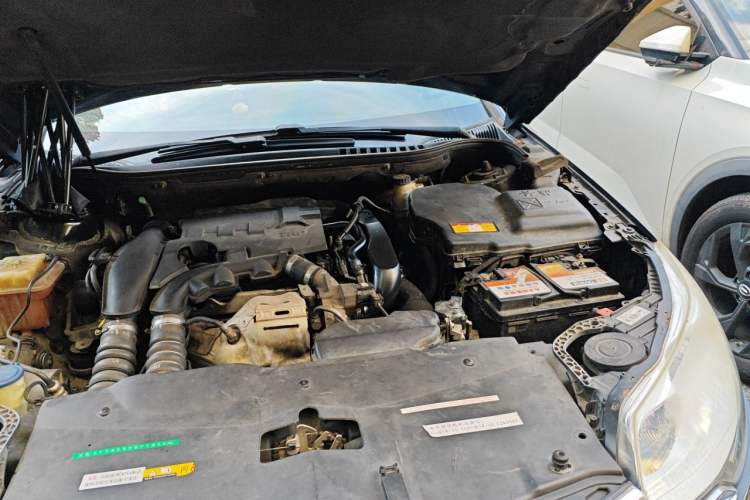 Used Citroen C5 2014 1.6T Automatic Luxury Model Engine Bay Left