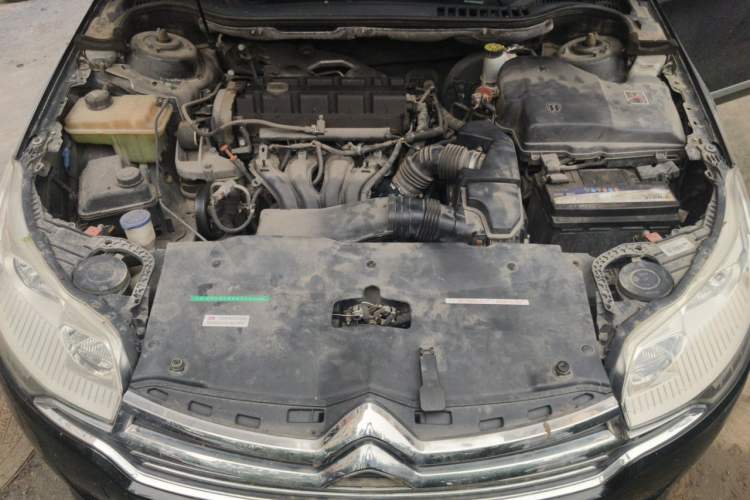 Used Citroen C5 2014 2.0L Automatic Luxury Edition Engine Bay