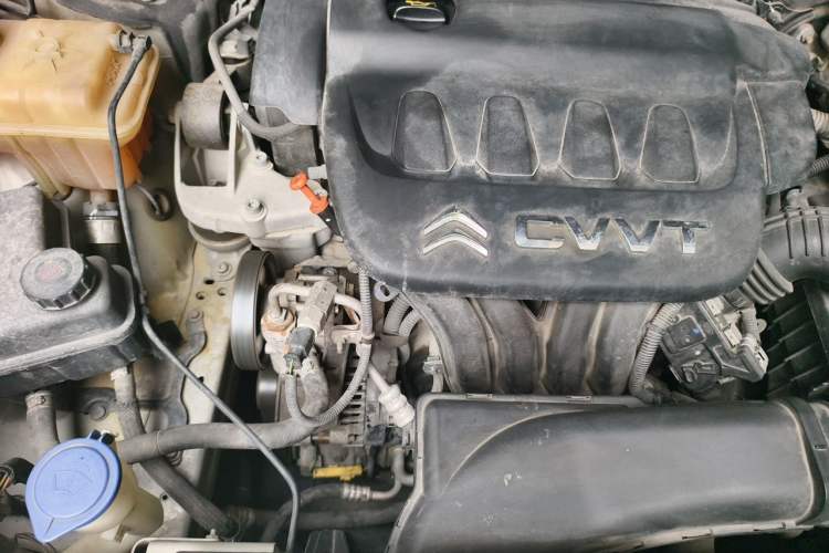 Used Citroen C5 2014 2.0L Automatic Luxury Edition Engine Bay Right