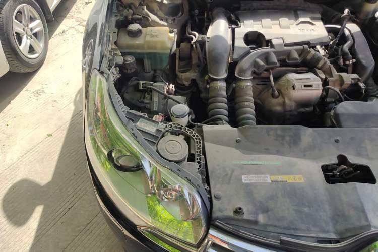 Used Citroen C5 2014 1.6T Automatic Prestige Model Engine Bay Right