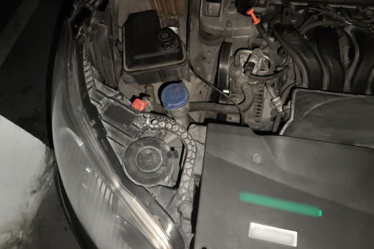 Used Citroen C5 2014 2.0L Automatic Zunyue Model Engine Bay Right