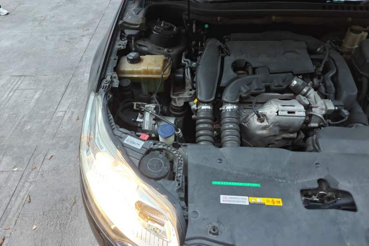 Used Citroen C5 2014 1.6T Automatic Luxury Model Engine Bay Right