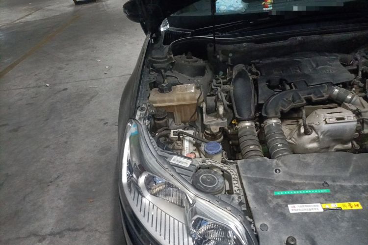 Used Citroen C5 2014 1.6T Automatic Luxury Model Engine Bay Right