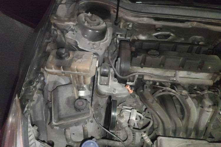 Used Citroen C5 2014 2.0L Automatic Zunyue Model Engine Bay Right