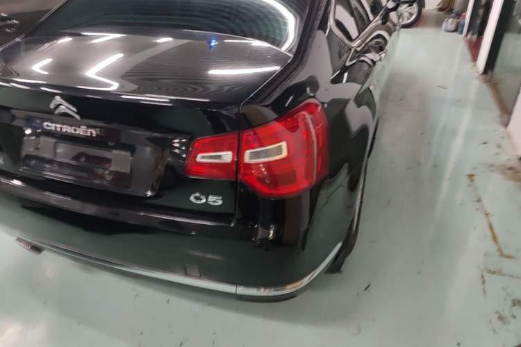 Used Citroen C5 2014 1.6T Automatic Luxury Model Exterior 3