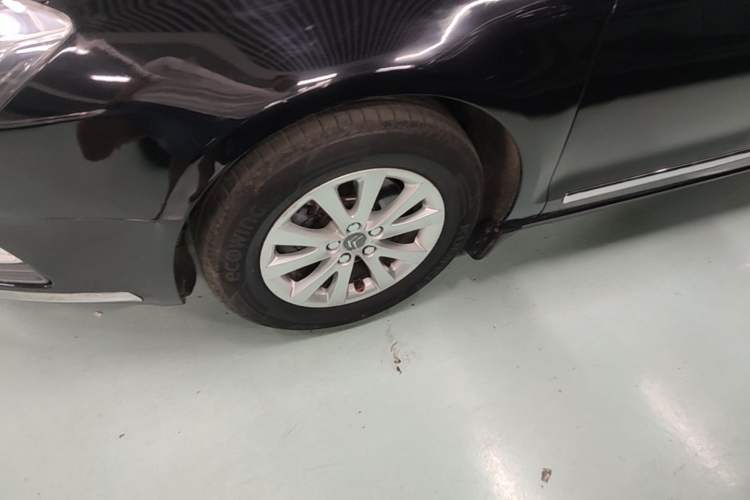 Used Citroen C5 2014 1.6T Automatic Luxury Model Exterior 4