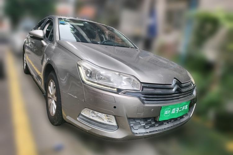 Used Citroen C5 2014 2.0L Automatic Luxury Edition Front Right 45 Deg
