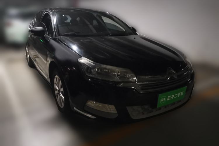 Used Citroen C5 2014 1.6T Automatic Luxury Model Front Right 45 Deg