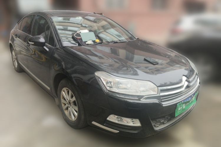 Used Citroen C5 2014 2.0L Automatic Luxury Edition Front Right 45 Deg