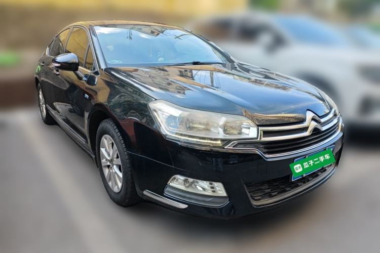 Used Citroen C5 2014 1.6T Automatic Luxury Model Front Right 45 Deg