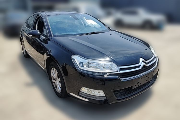 Used Citroen C5 2014 2.0L Automatic Luxury Edition Front Right 45 Deg