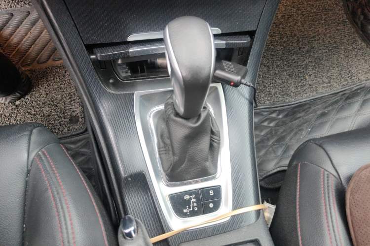 Used Citroen C5 2014 1.6T Automatic Prestige Model Gear Lever