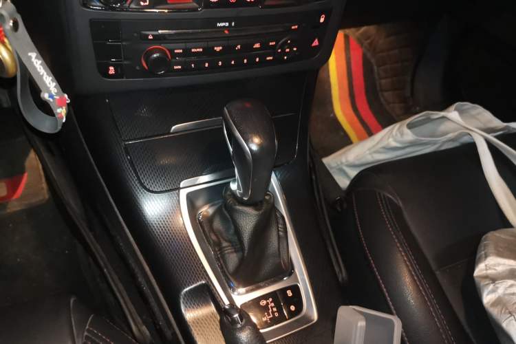 Used Citroen C5 2014 1.6T Automatic Luxury Model Gear Lever