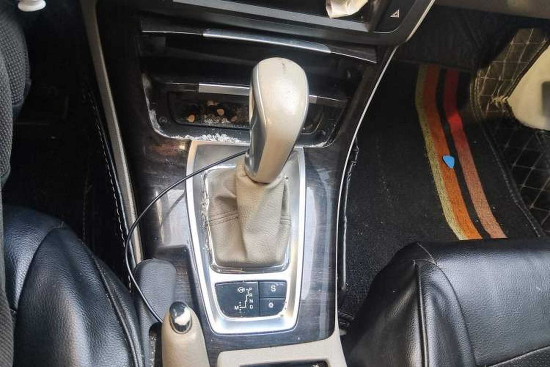 Used Citroen C5 2014 2.0L Automatic Zunyue Model Gear Lever