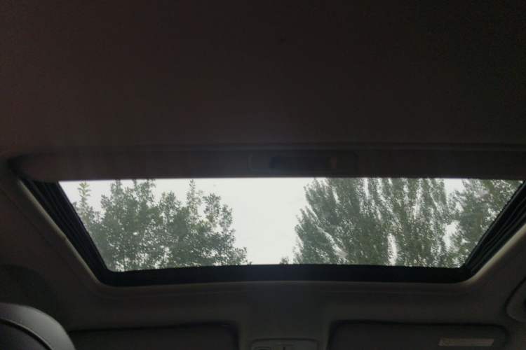 Used Citroen C5 2014 2.0L Automatic Luxury Edition Headliner