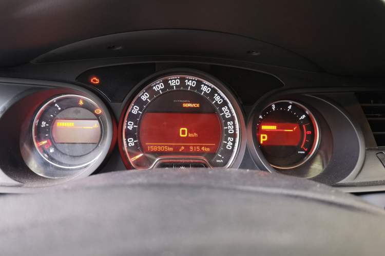 Used Citroen C5 2014 1.6T Automatic Luxury Model Instrument Cluster